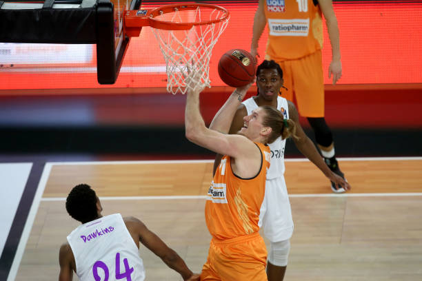 三到五年媲 三到五年媲