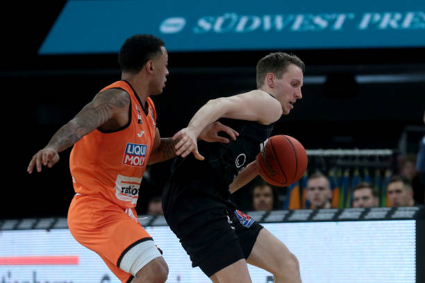 由签约引入 由签约引入